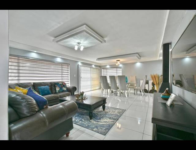 4 BEDROOM HOUSE FOR SALE IN RIDGEWAY